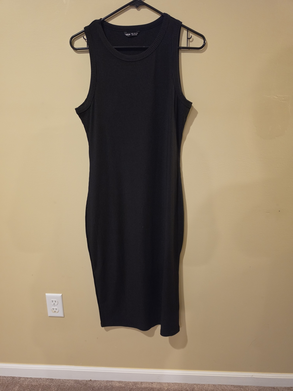 SHEIN Black Sleeveless Ribbed Midi Dress